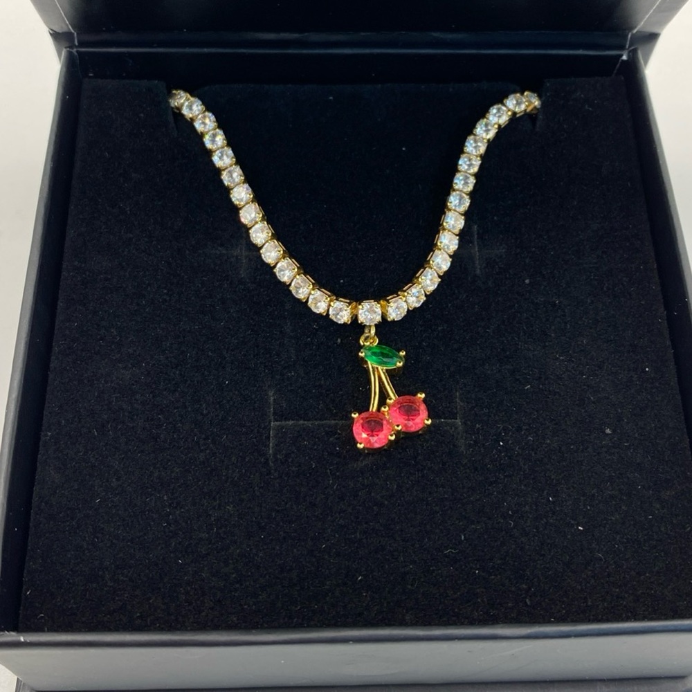 Hey Maeve Tennis Necklace 18K gold-plated cubic zirconia - Picture 9 of 9
